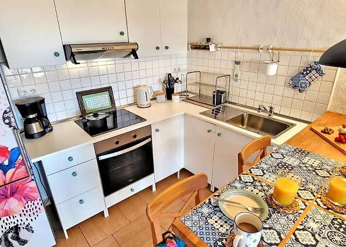 Casa Loro, *